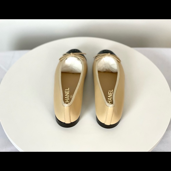 CHANEL Rare Aged Lambskin Cap Toe CC Ballerina Flats. New with tags, never worn. - Picture 8 of 15